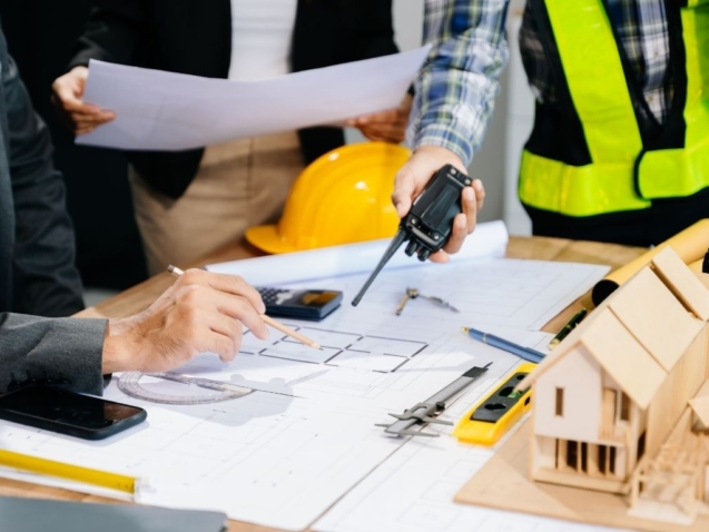 Arquitectos y Diseñadores